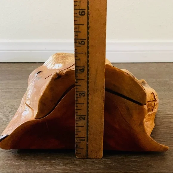 Natural wood handmaiden box